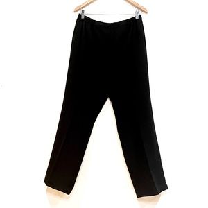 Claire France mode black pants with an elastic and adjustable waist. Size 16